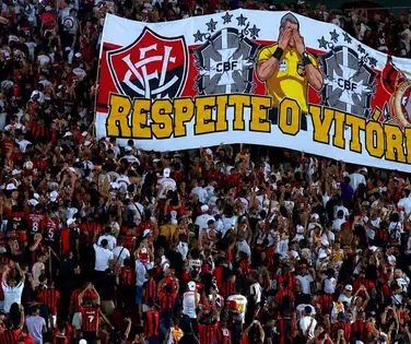 STJD: Vitória pode ser punido por protesto contra a CBF e arbitragem - Imagem