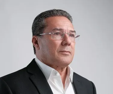 Aos 73 anos, Vanderlei Luxemburgo é internado em UTI às pressas - Imagem