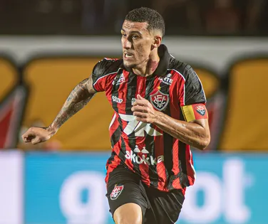 Vitória de Jair Ventura ainda não venceu jogos sem Baralhas - Imagem