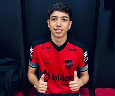 Vitória fecha parceria e contrata joia de 17 anos do Atlético-GO - Imagem