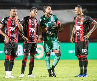 Vitória volta a encerrar rodada no G-9 do Brasileirão após 13 anos - Imagem