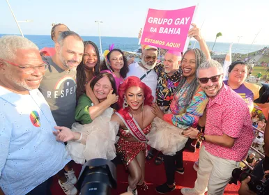 Carnaval 2026: 1 em cada 10 foliões em Salvador era LGBTQIA+ - Imagem