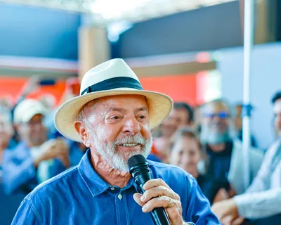 AtlasIntel: imagem positiva de Lula entre os brasileiros supera a de Flávio Bolsonaro