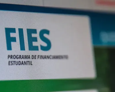 Estudantes podem renegociar dívidas do Fies a partir desta quarta; saiba como