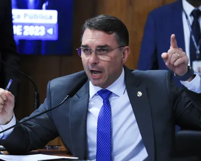 Veja reação de governistas a áudio de Flávio Bolsonaro e Vorcaro