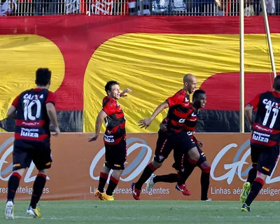 Relembre última vez que o Vitória venceu o Flamengo no Barradão