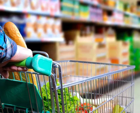 Rede de supermercados oferece 15 dias de folga sem redução salarial - Imagem
