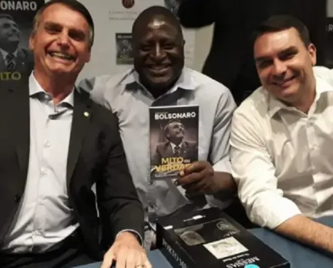 Aliado de Flávio Bolsonaro aciona STF e TSE contra site que vazou conversas com Vorcaro