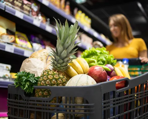 Grande rede de supermercados anuncia 140 mil contratações de inscritos