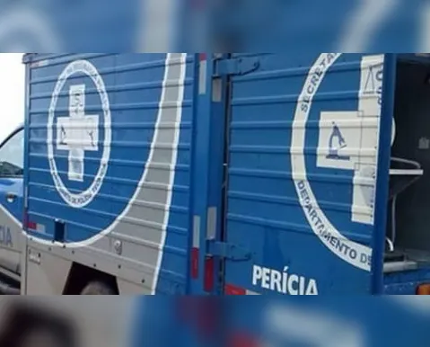 Jovem de 15 anos é morto na frente da mãe durante invasão à residência na Bahia - Imagem