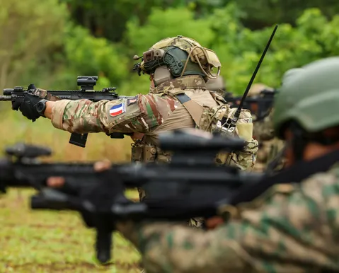 Aprovado! Comissão aceita isentar militares do Imposto de Renda - Imagem