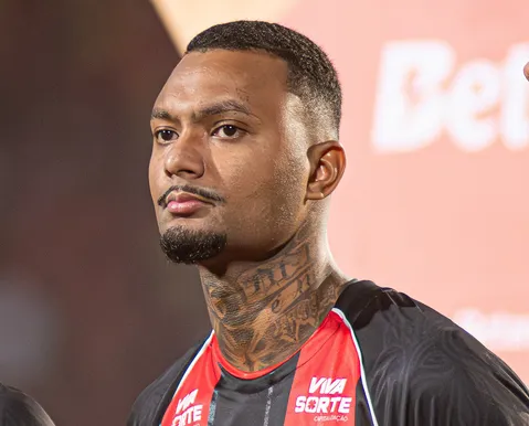 Luan Cândido diz que postura não pode mudar mesmo após goleada
