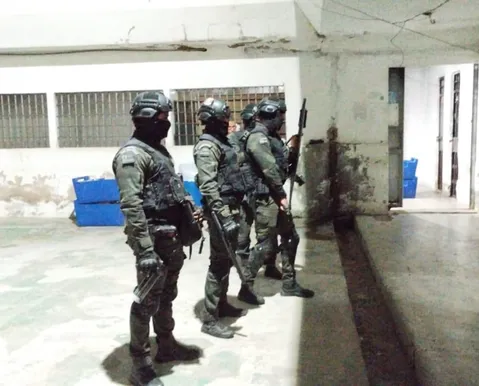 Operação mira celulares em presídios da Bahia e tenta frear atuação de facções