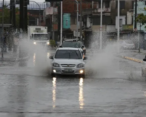 Salvador em alerta: saiba se a chuva continua nesta quinta (29) e quando o tempo melhora - Imagem