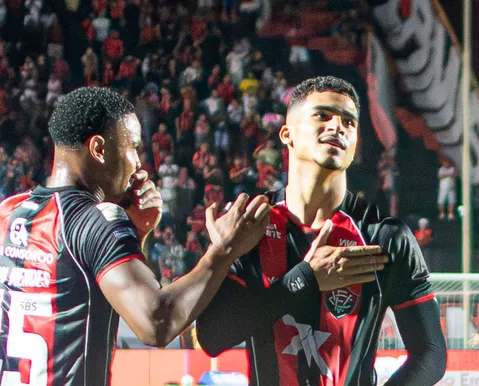 Sensação do Vitória supera astros do Brasileirão em média de gols