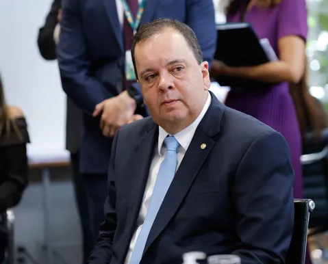 Elmar revela convites de Jerônimo e da oposição para ser vice - Imagem