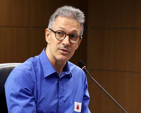 Romeu Zema defende 'privatização geral' e faz ataques ao STF