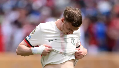 Inglaterra dispensa estrelas e divulga convocados para a Copa do Mundo; veja