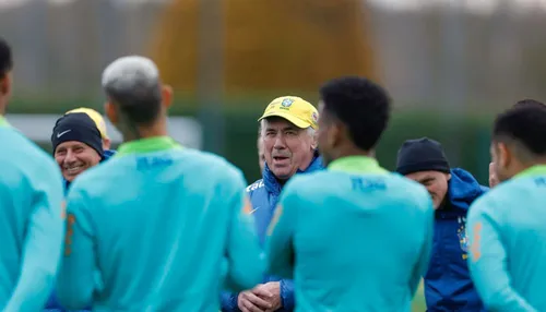 Jogador convocado por Carlo Ancelotti é afastado de clube brasileiro