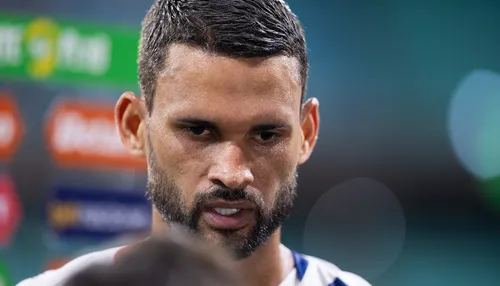 Em meio à polêmica, Willian José amarga jejum de 6 meses no Bahia