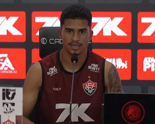 Em boa fase, Renê valoriza coletivo: "Me sacrifico muito pelo time" - Imagem