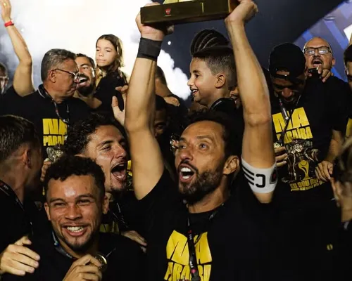 Primeiro rival do Vitória no Nordestão tem ex-PSG e técnico folclórico - Imagem