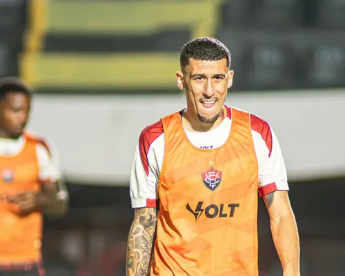 Vitória de Jair Ventura nunca venceu sem Baralhas, desfalque contra o Flamengo - Imagem