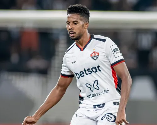 Vitória pagará mais de R$ 900 mil para volante que abriu processo - Imagem