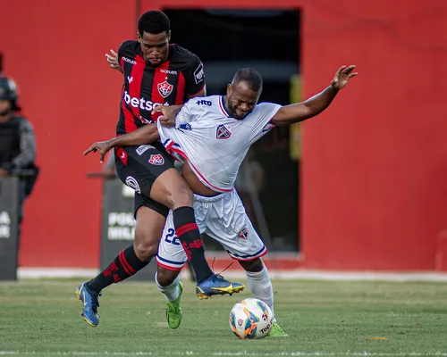 Vitória x Bahia de Feira: onde assistir, prováveis escalações e mais - Imagem