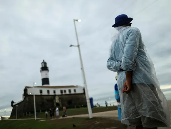 Feriadão começa com sol, mas mudança no tempo já tem data na Bahia - Imagem