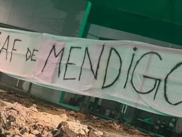 Torcedores de times da Série A desabafam por poucos reforços: "SAF de mendigo" - Imagem