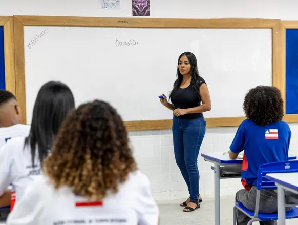 Reajuste de professores aprovado; Bahia pagará 2% acima do piso nacional - Imagem