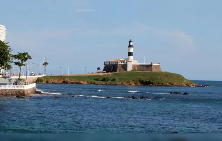 Porto da Barra terá fiscalização com câmeras e boias para separar lanchas