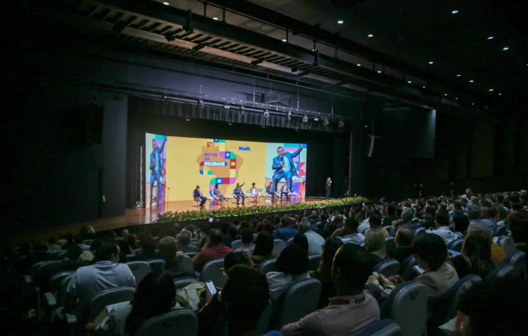 Educação antirracista entra na pauta de municípios baianos