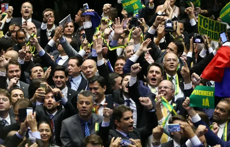 10 anos depois: deputados baianos relembram votos e avaliam marcas do impeachment