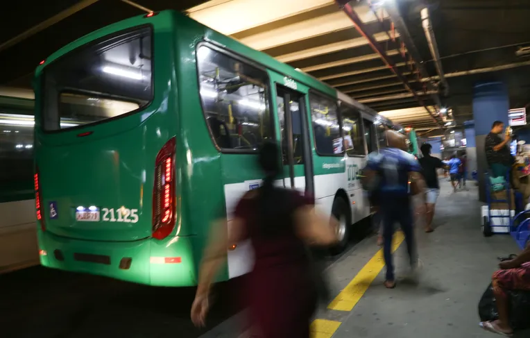 Ônibus terão mudanças durante os festejos do 2 de Julho em Salvador