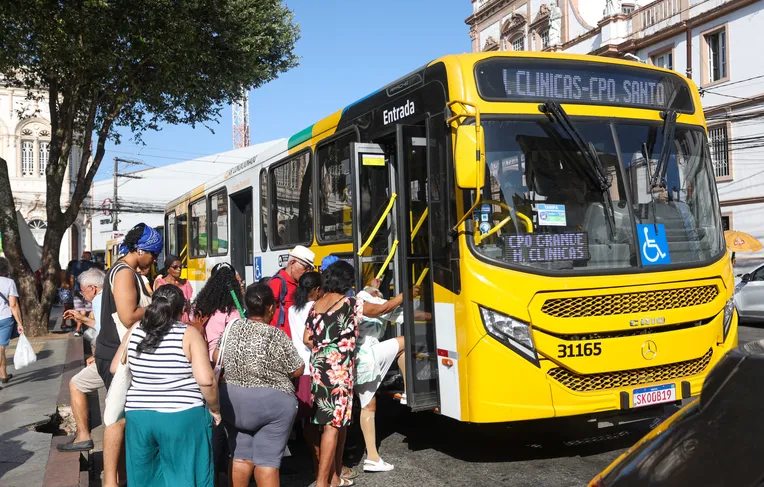 Ônibus têm rotas alteradas para a Marcha para Jesus em Salvador