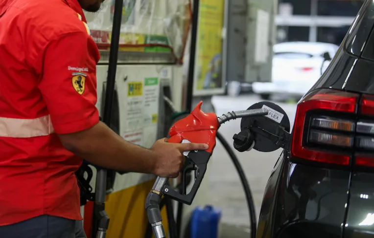 Governo autoriza R$ 7,52 bilhões para subsidiar combustíveis no Brasil