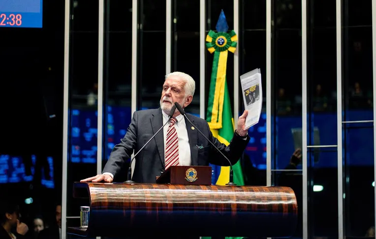 Wagner dá aval para PT pressionar por abertura da CPI do Master