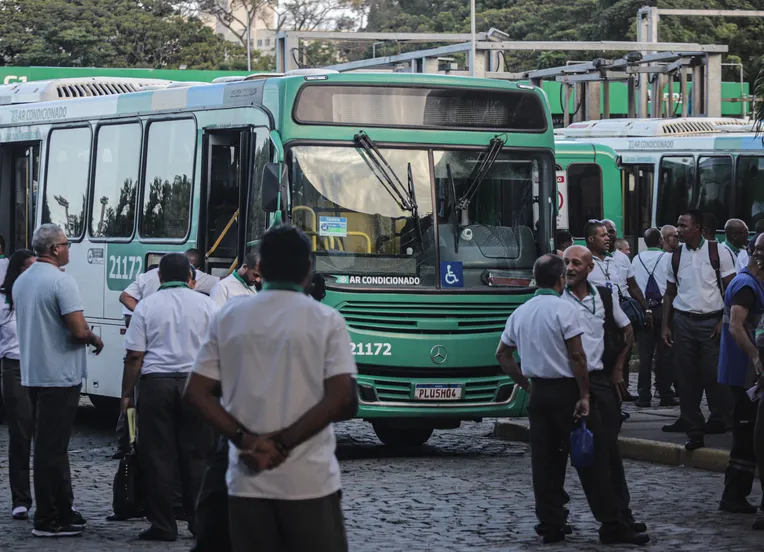 Rodoviários decidem e Salvador ficará sem ônibus a partir desta sexta