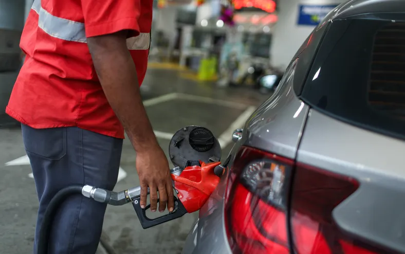 Fraude em combustíveis poderá custar até R$ 500 milhões no Brasil - Imagem