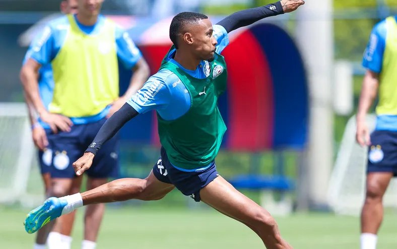 Ademir evolui em recuperação de contusão antes de jogo do Bahia - Imagem