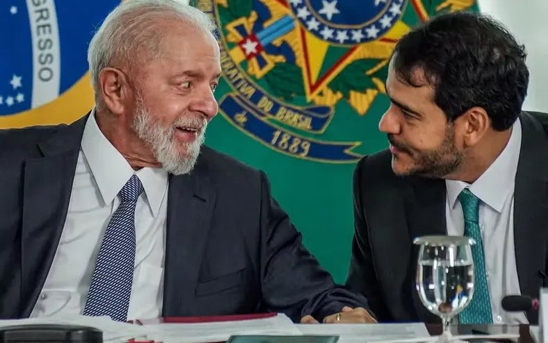Após indicar Jorge Messias para o STF, Lula considera mulher na AGU - Imagem