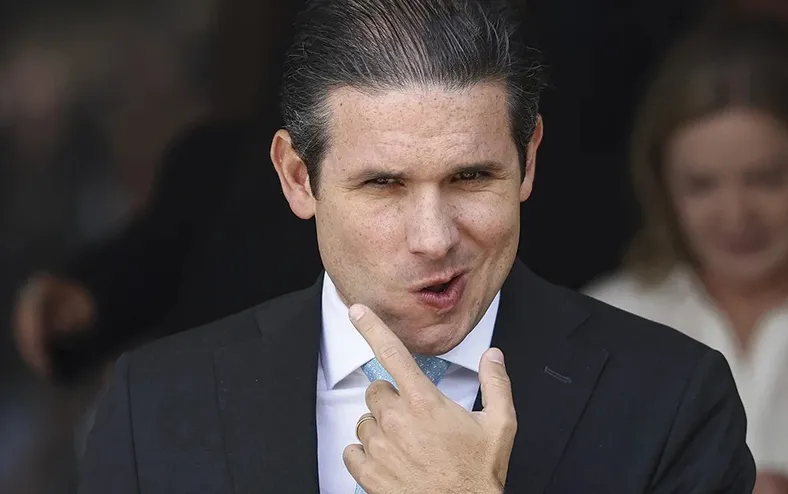 Após pedido de vista, Motta corre para destravar PEC da escala 6x1 - Imagem