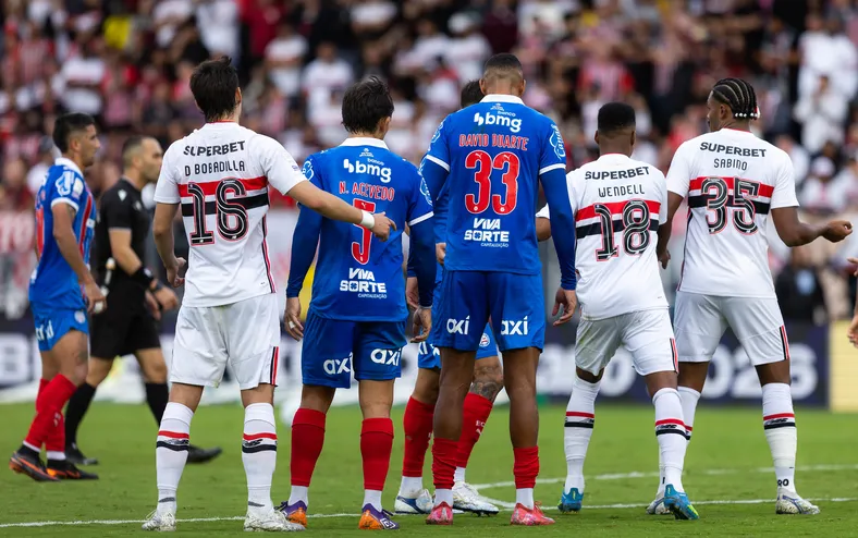 Bahia vê defesa ruir e quadruplica número de gols sofridos na Série A - Imagem