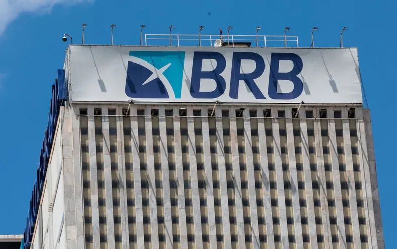 Banco de Brasília se pronuncia após ser colocado em grupo de risco - Imagem