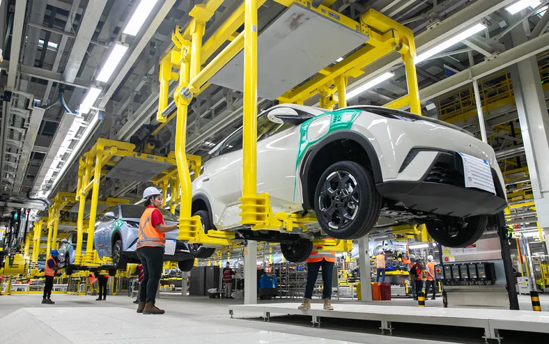 BYD abre 170 vagas em Camaçari e projeta 20 mil empregos na Bahia - Imagem