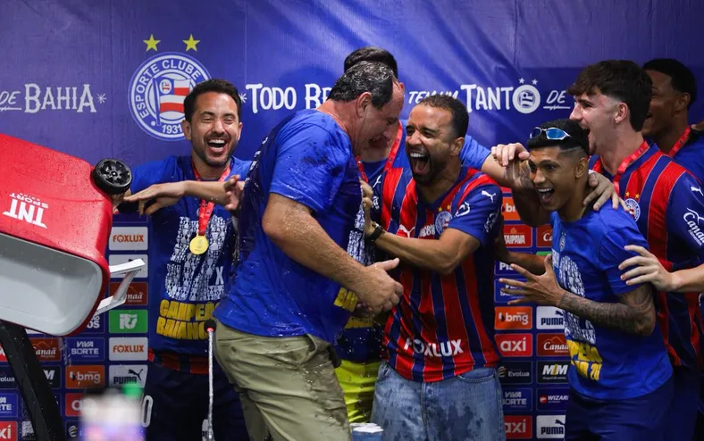 Ceni exalta torcida do Bahia após título baiano: "Carregou o time" - Imagem