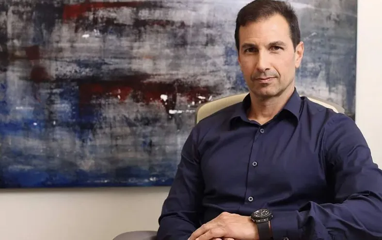 CEO da Multiplan, rede de shoppings, ataca fim da escala 6x1 e vê risco para salários - Imagem