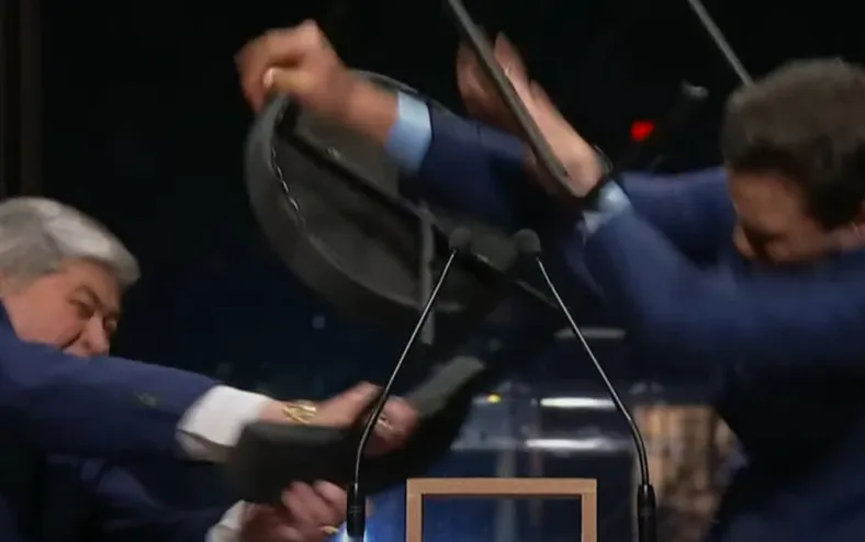 De cadeirada a processo: Datena perde ação de R$ 100 mil contra Marçal - Imagem